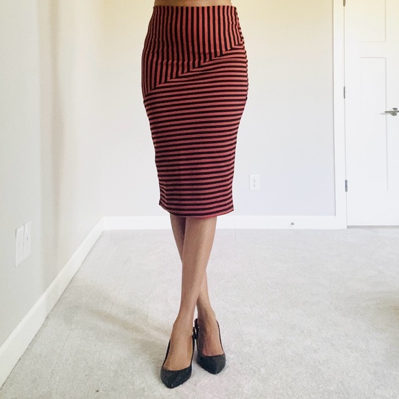 Stripe Bodycon Pencil Skirt - Picture 6 of 10